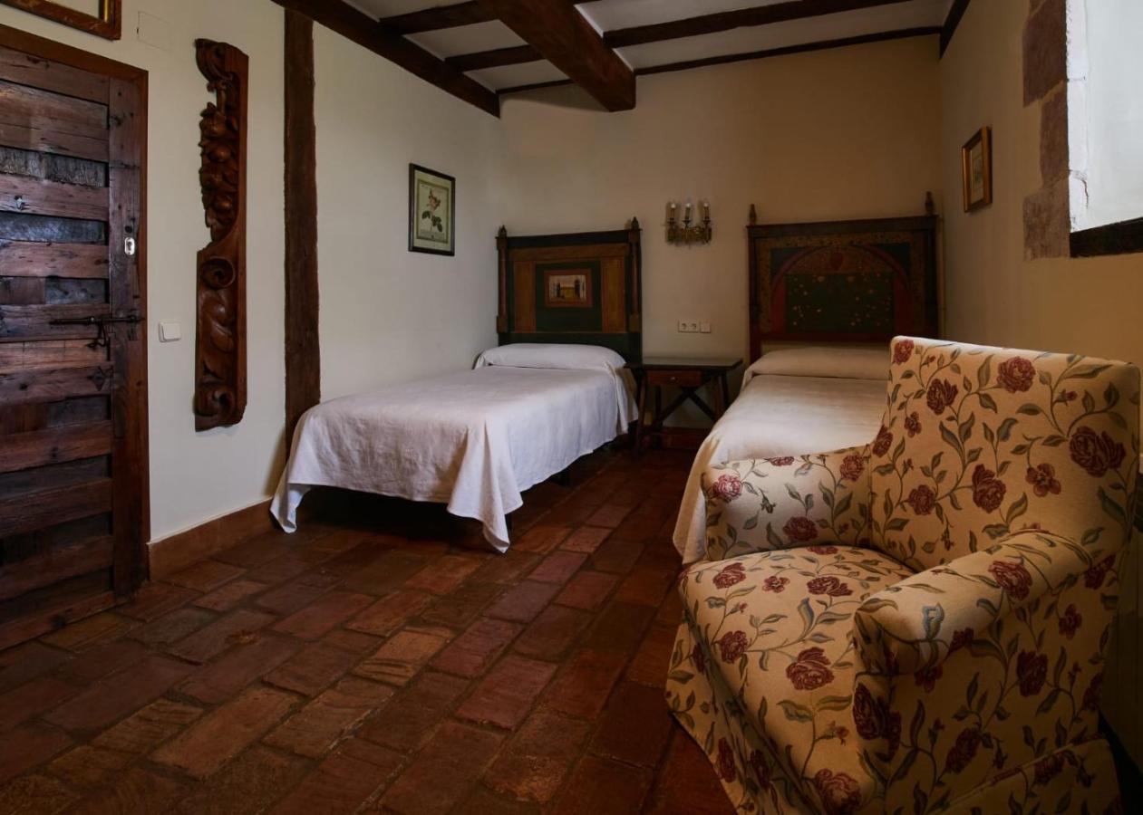 Posada De San Millan Sepúlveda Buitenkant foto